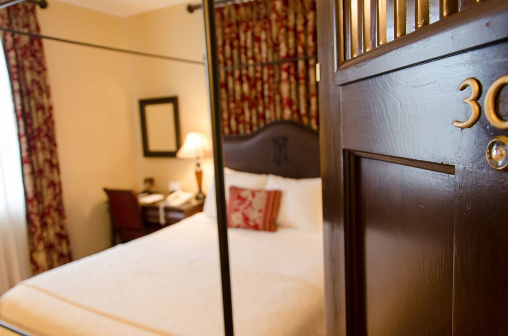 General Francis Marion Hotel Экстерьер фото