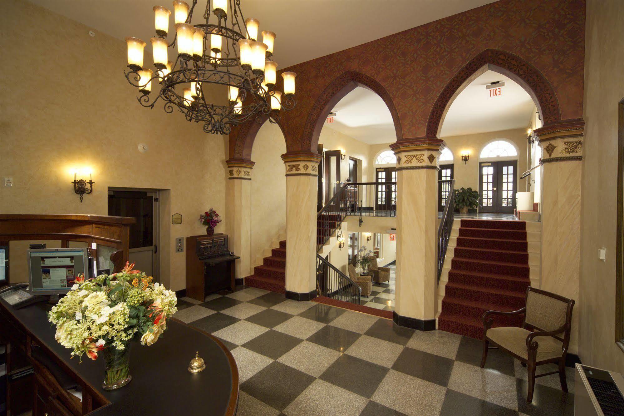 General Francis Marion Hotel Интерьер фото
